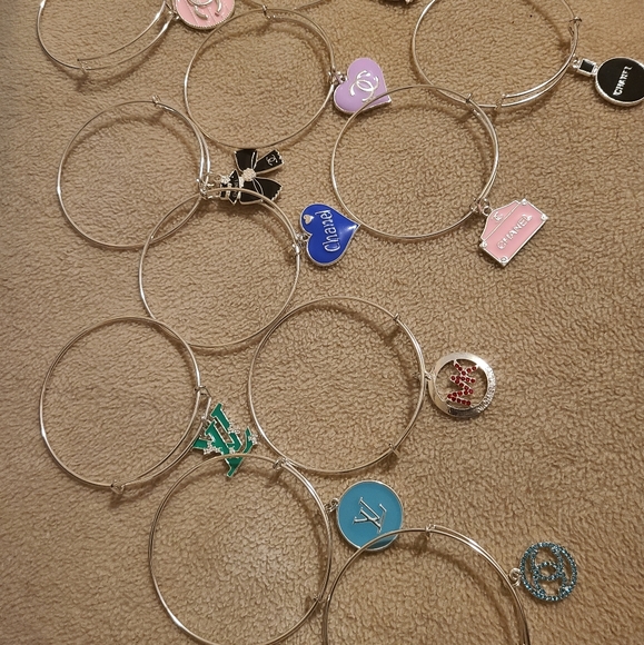 Designer bangles - Picture 3 of 3